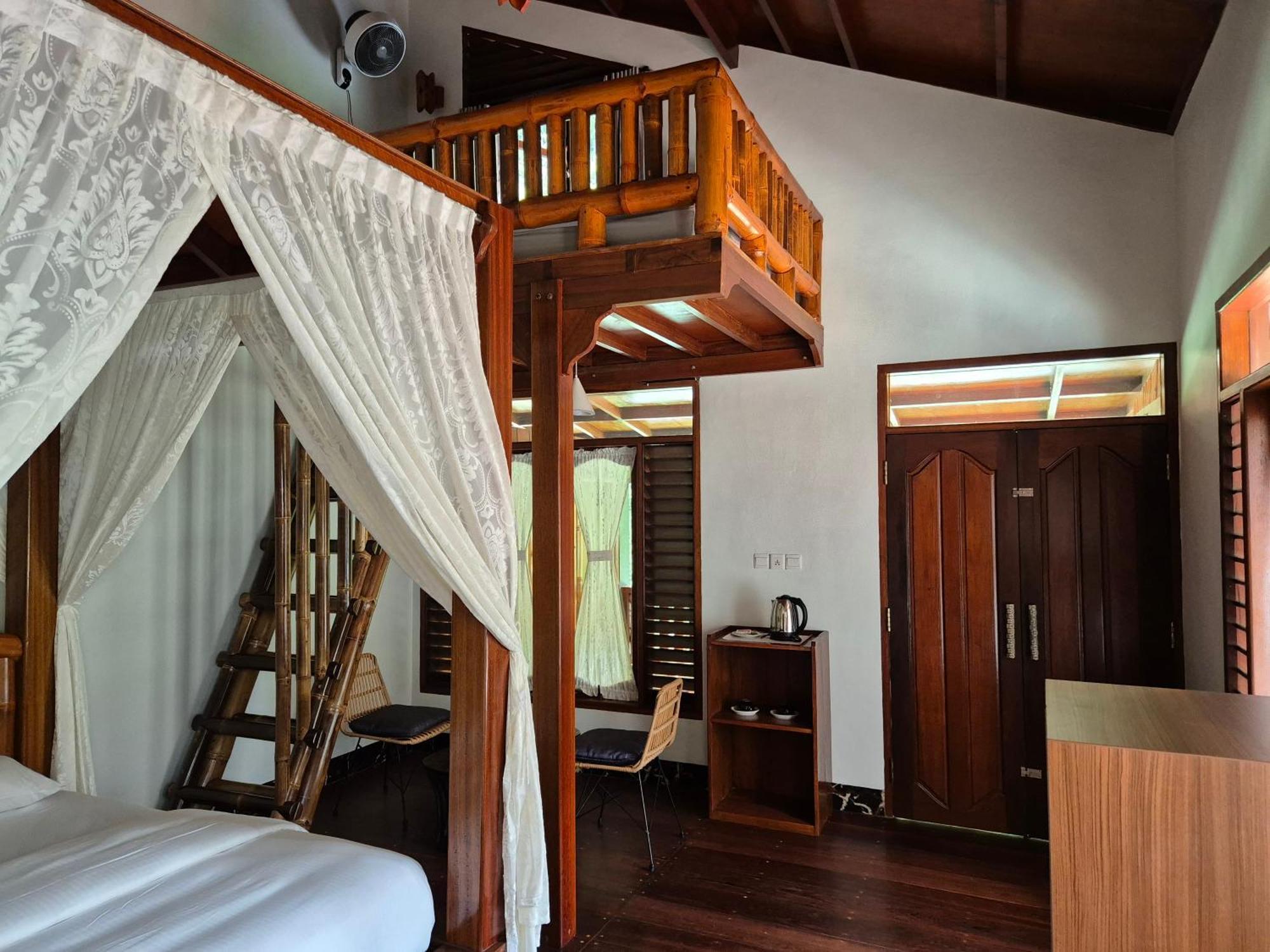 Sam'S Bungalows And Treks 부킷 라왕 외부 사진